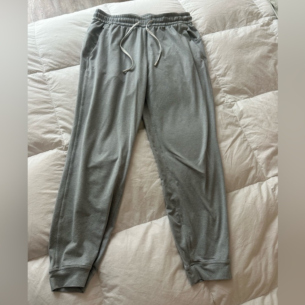 lululemon | Soft Jersey Classic-Fit Mid-Rise Jogger, 7/8 Length (Size 6) 🩶